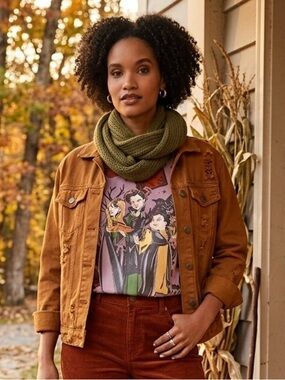 2023 Halloween Disney Parks Hocus Pocus Shirt Women's Size Medium